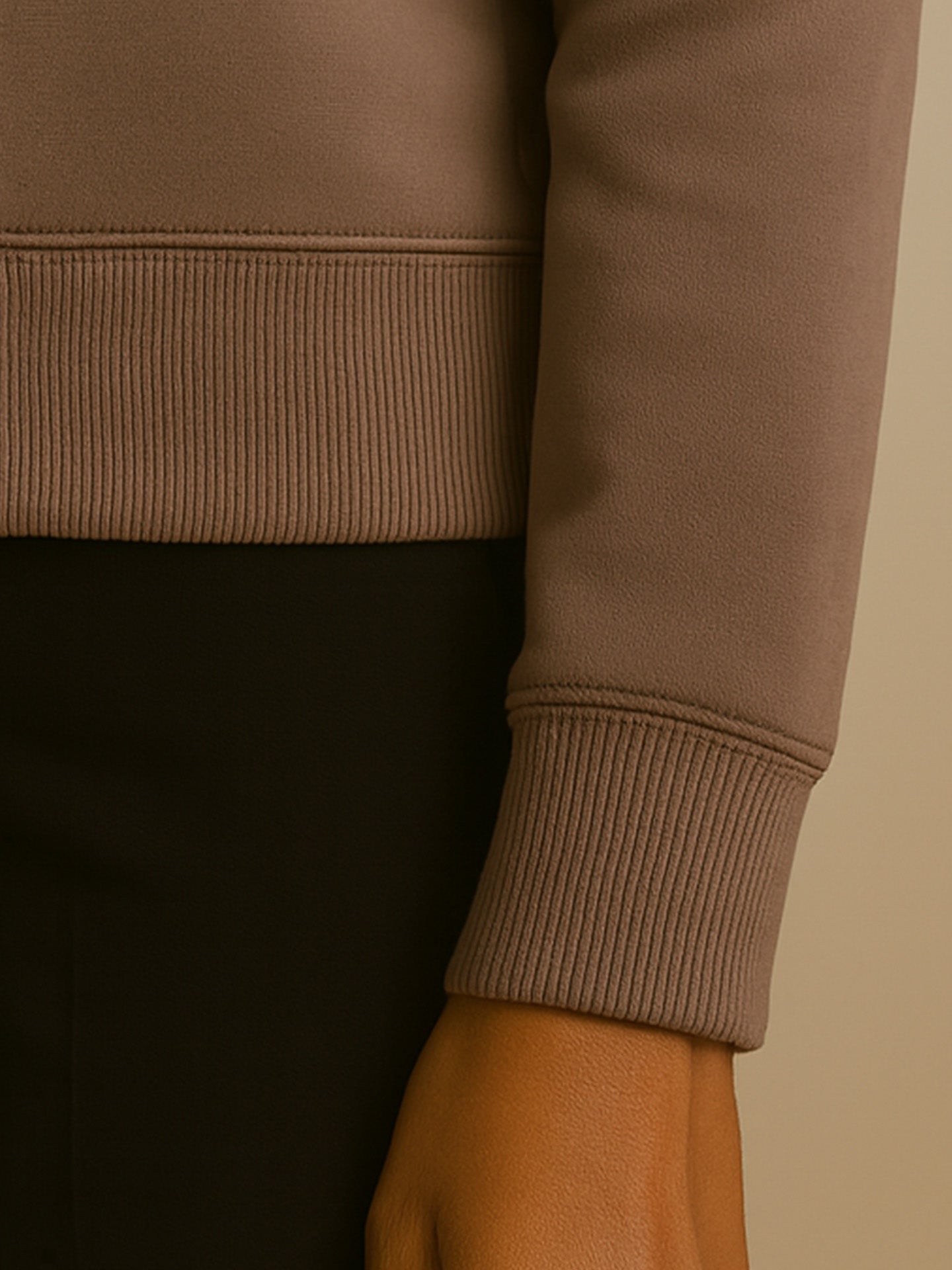 ORGANIC STRUCTURED SWEATSHIRT - Almônd