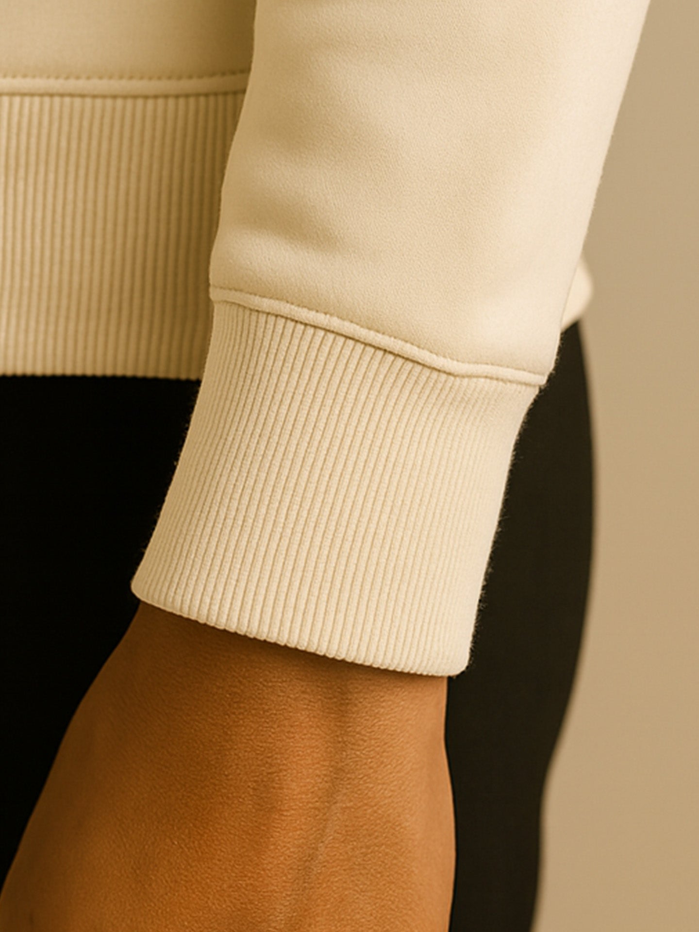 ORGANIC STRUCTURED SWEATSHIRT - Almônd