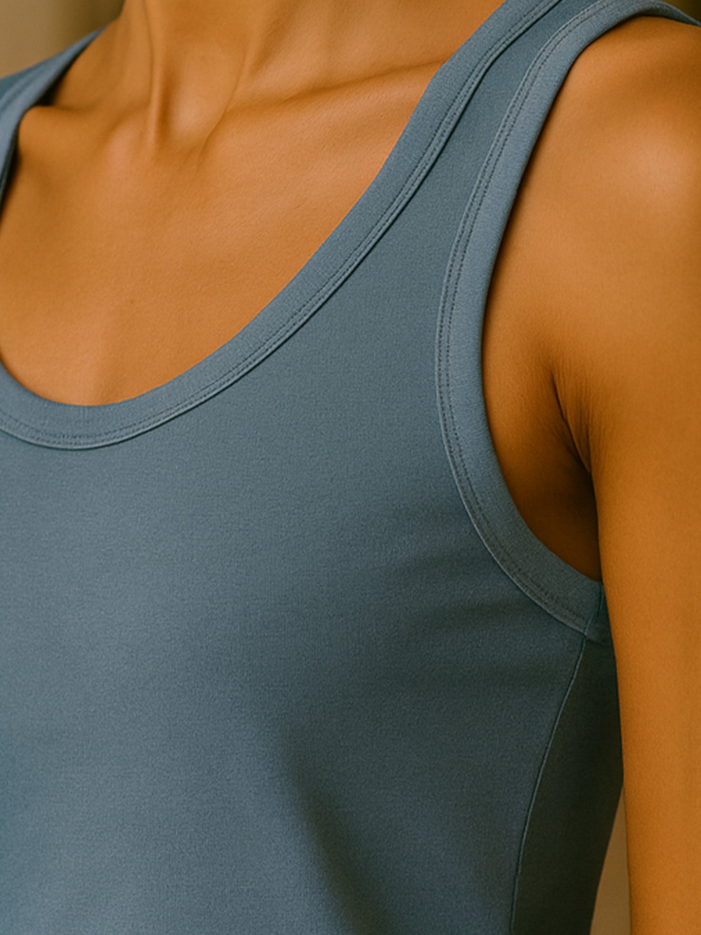 ORGANIC COTTON SLIM FIT TANK TOP - Almônd